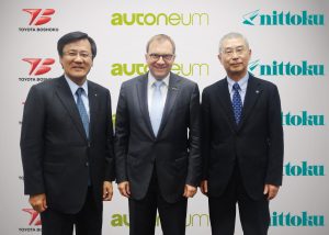 From the left: Toyota Boshoku President Ishii, Autoneum CEO Hirzel, Nihon Tokushu Toryo President Sakai